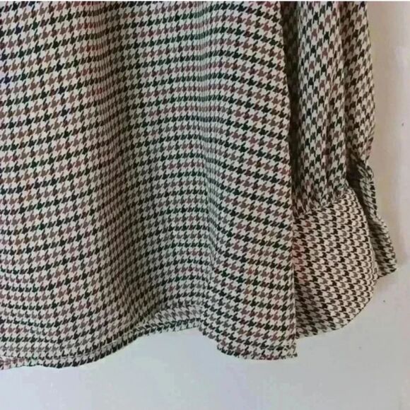 who what wear women's Blouse with Tie Front and Bib Collar - Picture 5 of 13